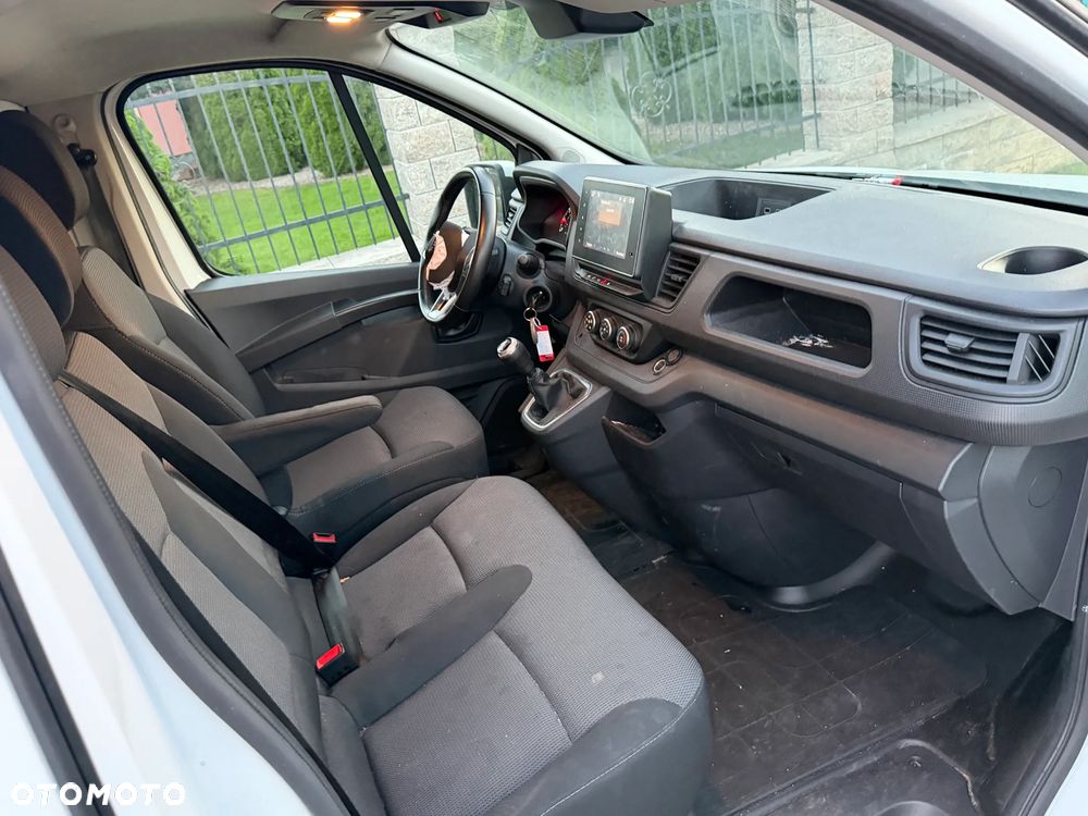 Renault TRAFIC - 9