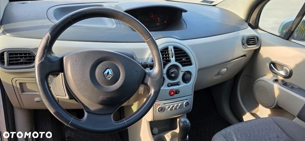 Renault Modus - 3