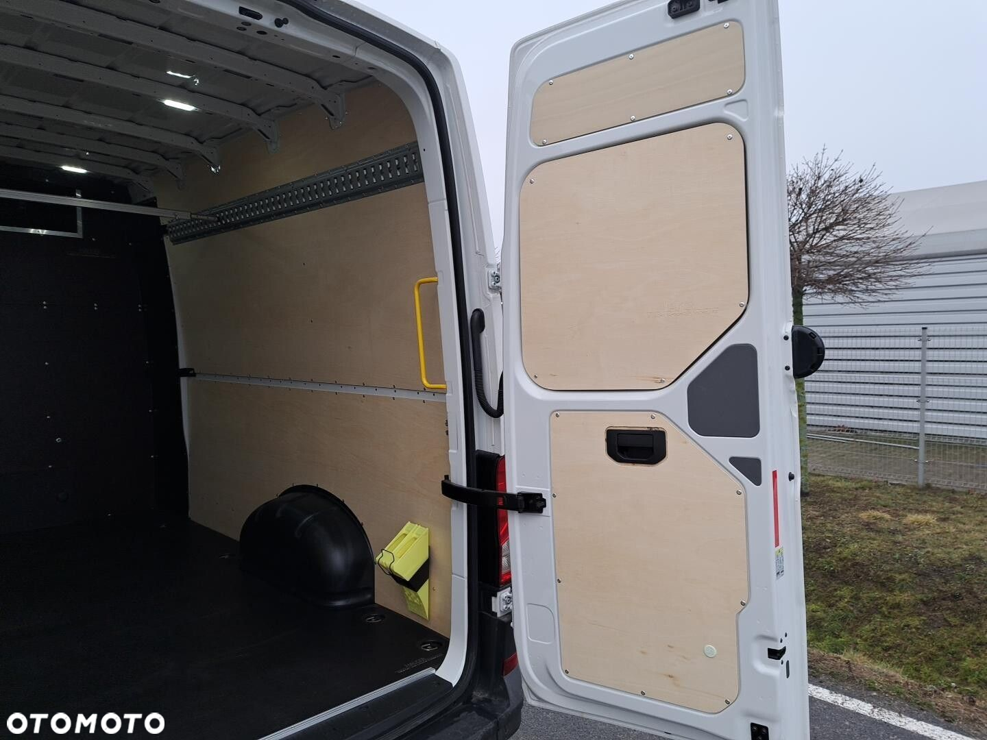 Volkswagen Crafter 35 Furgon, 2,0 TDI SCR 177KM,  6-bieg man., r.o: 4490 mm - 26