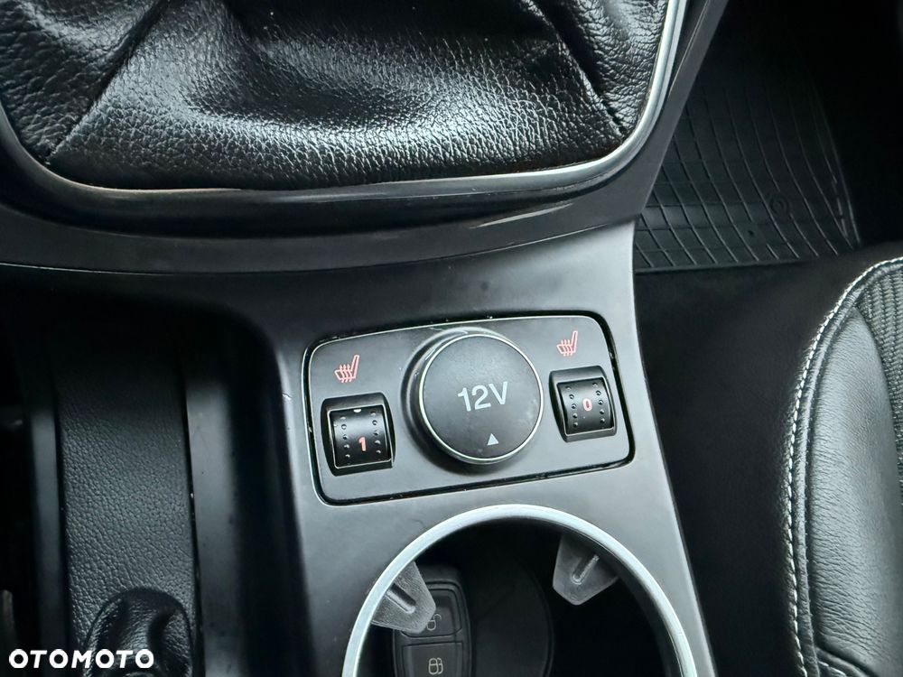 Ford Kuga 1.5 EcoBoost 2x4 Titanium - 27