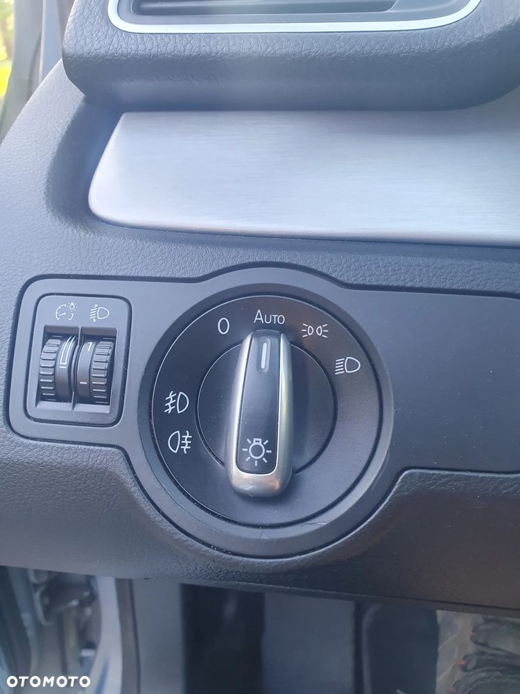 Volkswagen Passat 2.0 TDI Comfortline - 26