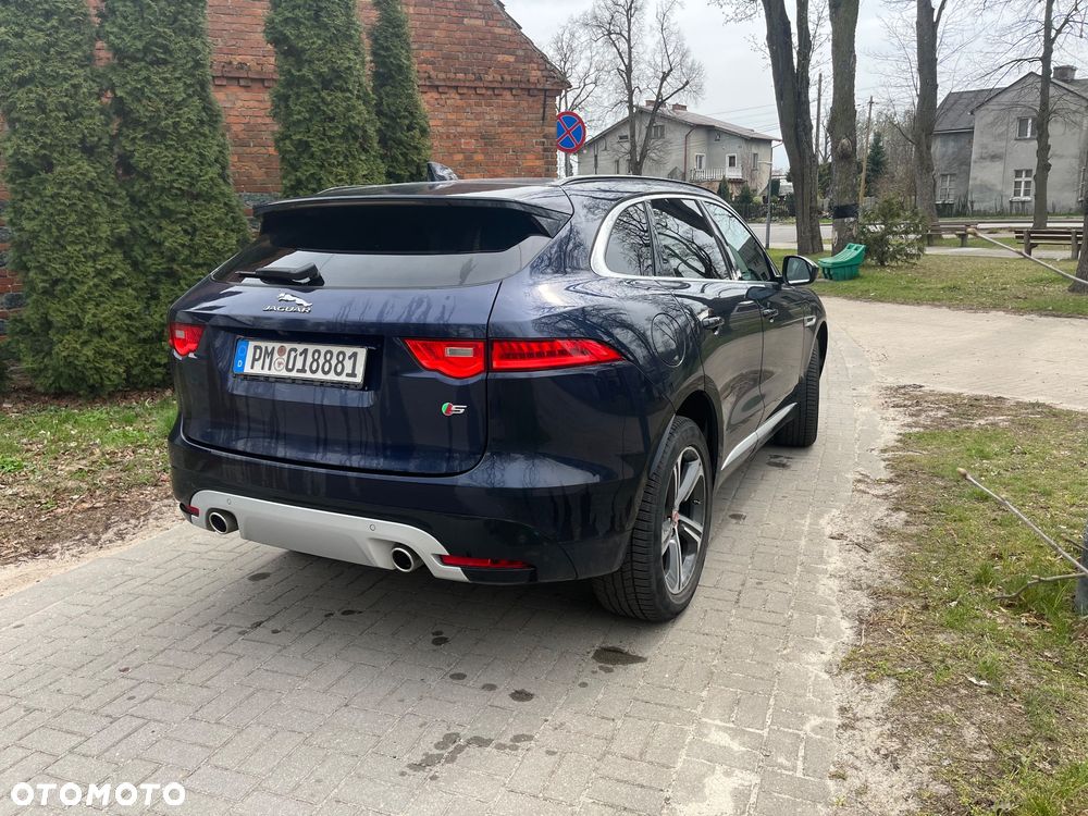 Jaguar F-Pace - 11