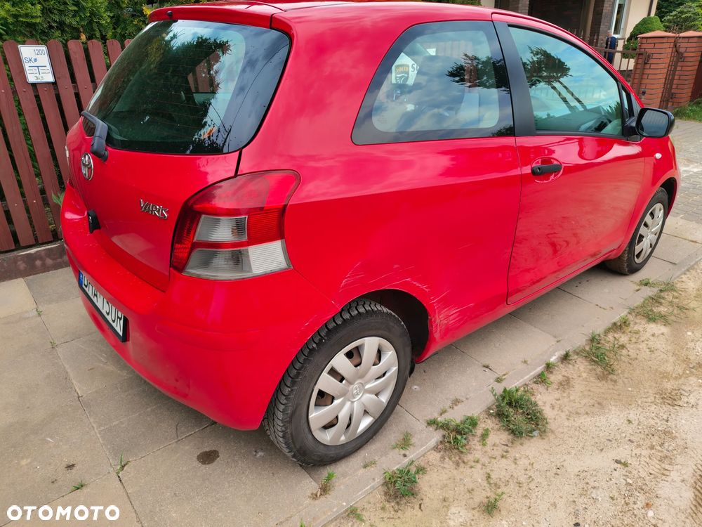 Toyota Yaris - 7