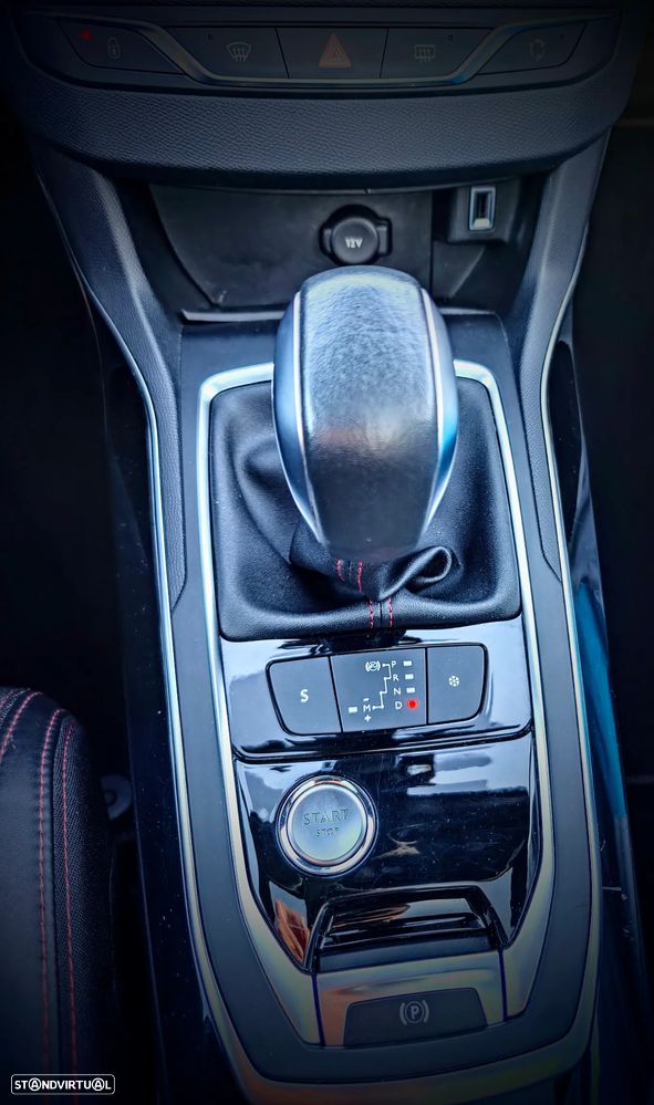 Peugeot 308 PureTech 130 EAT6 Stop & Start GT-Line Edition - 17