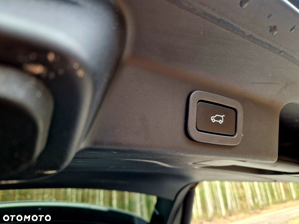 Jaguar F-Pace 2.0 i4D RWD R-Sport - 21