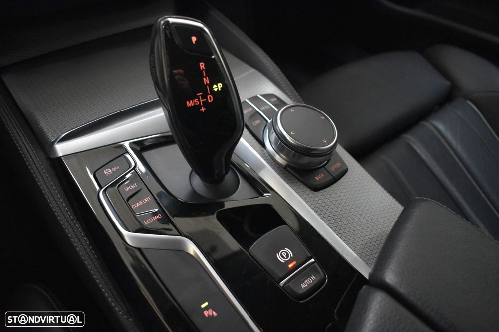 BMW 520 d Pack M Auto - 40
