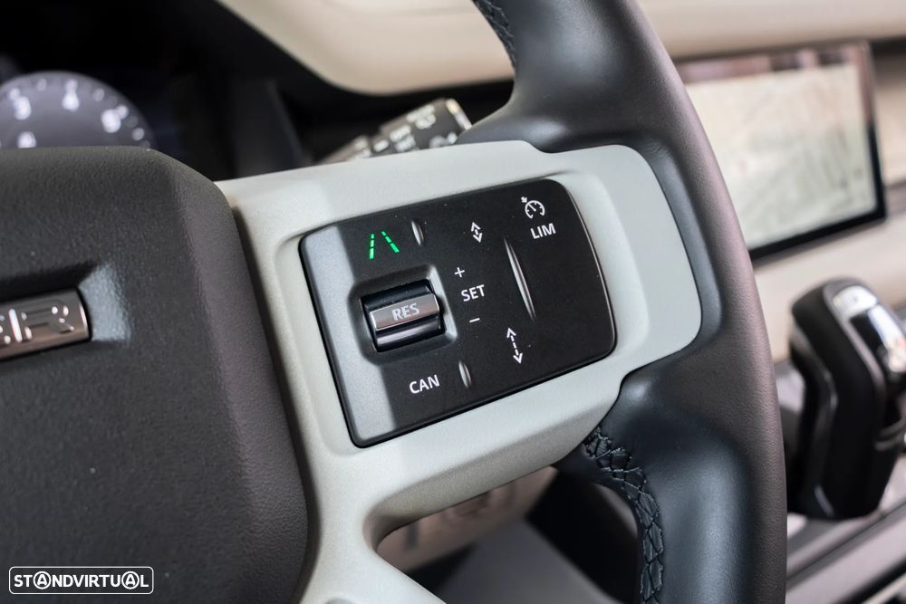 Land Rover Defender 3.0 I6 90 AWD SE - 16