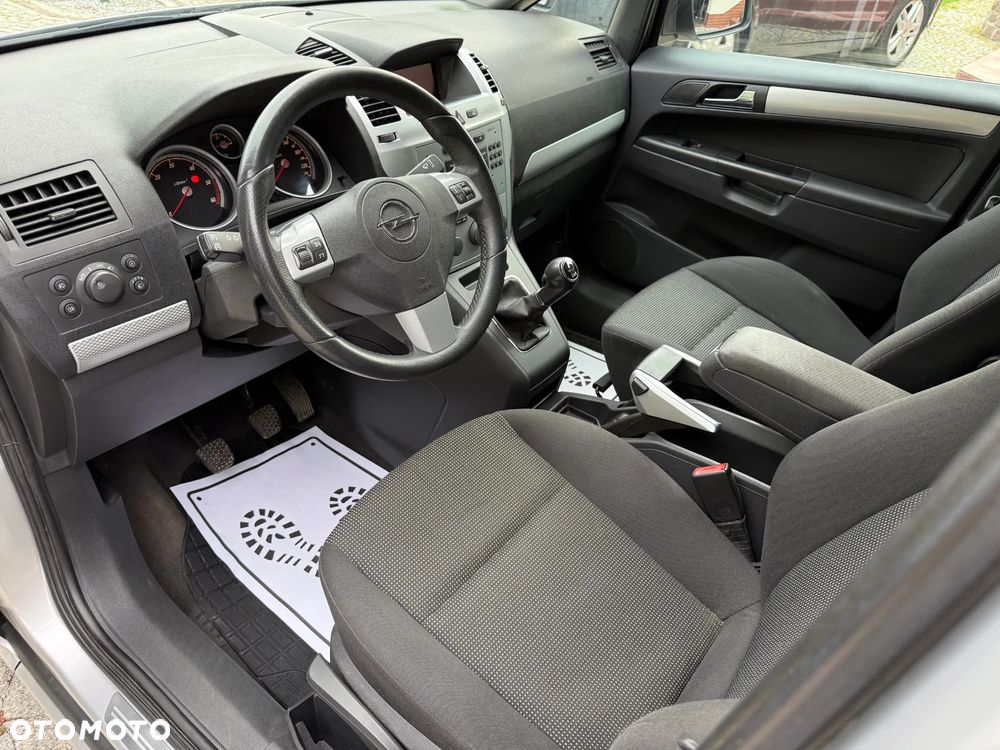 Opel Zafira 1.7 CDTI EcoFLEX Sport - 17