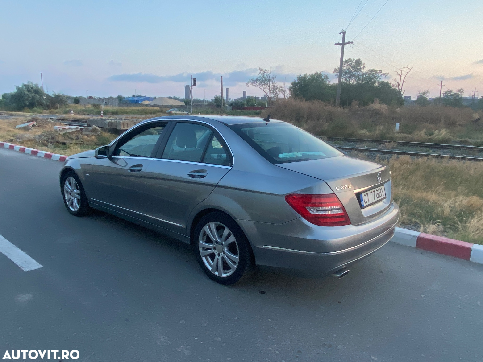 Mercedes-Benz C 220 CDI - 6