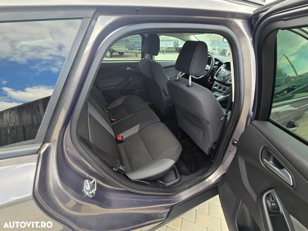 Ford Focus 1.6 TDCi DPF Start-Stopp-System SYNC Edition - 10