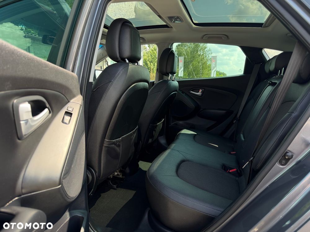 Hyundai ix35 1.6 2WD Fifa World Cup Edition - 8