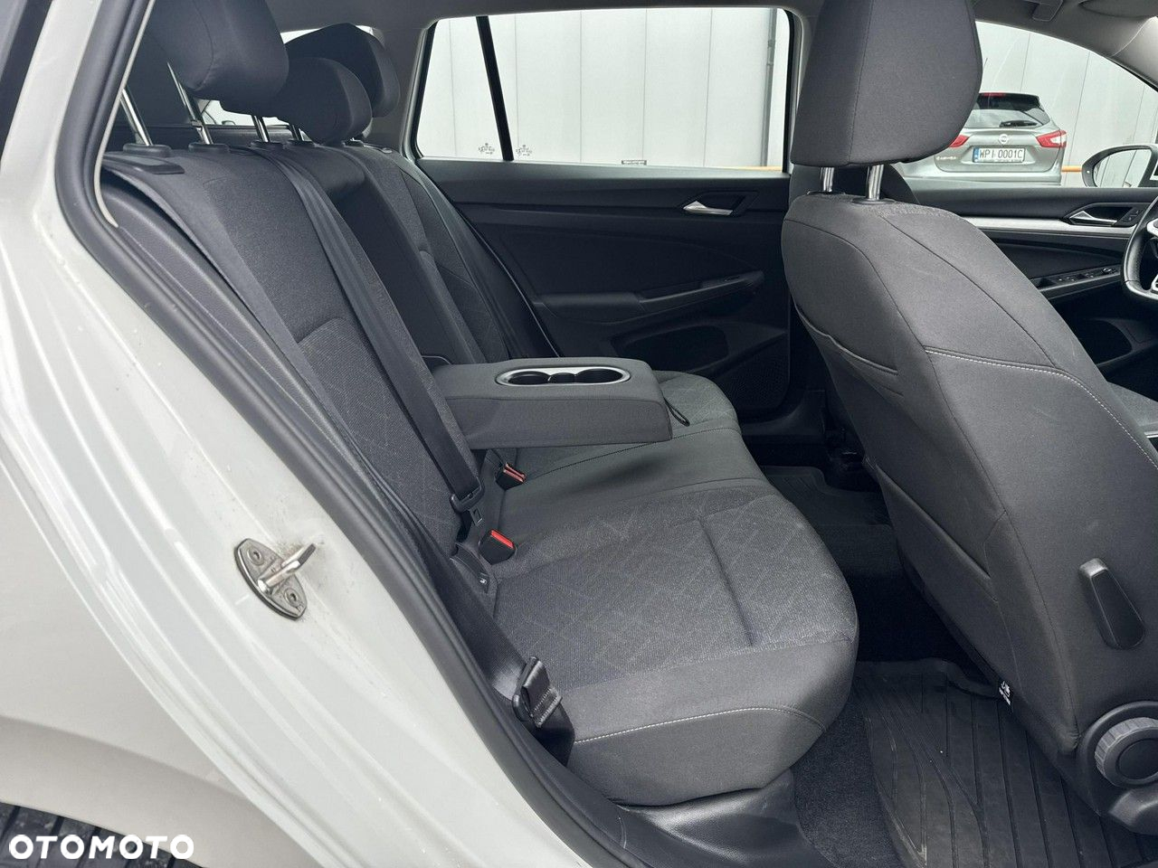 Volkswagen Golf - 18