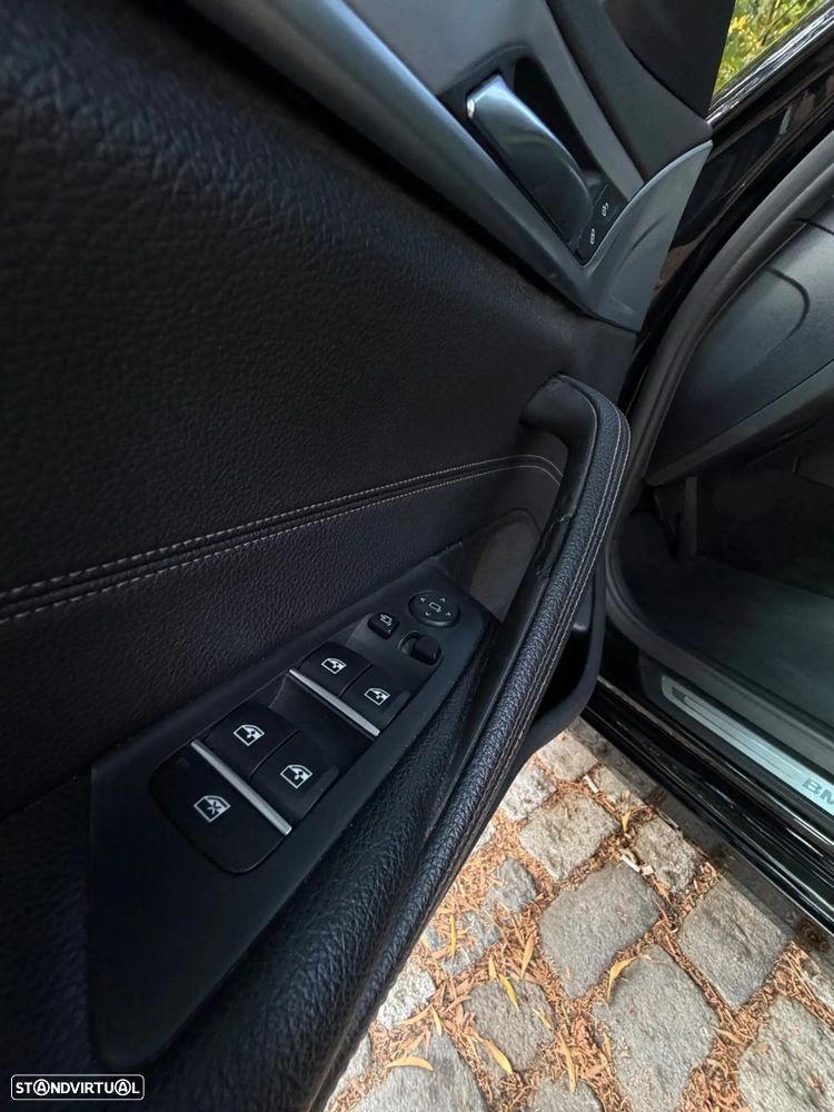 BMW 520 d Auto - 34