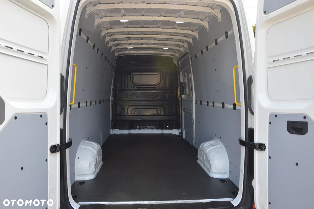Volkswagen Crafter - 5