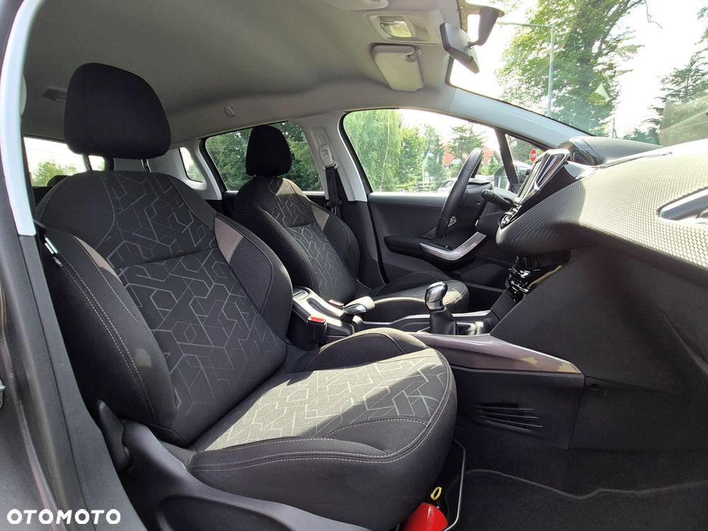 Peugeot 2008 1.6 VTi Style - 25
