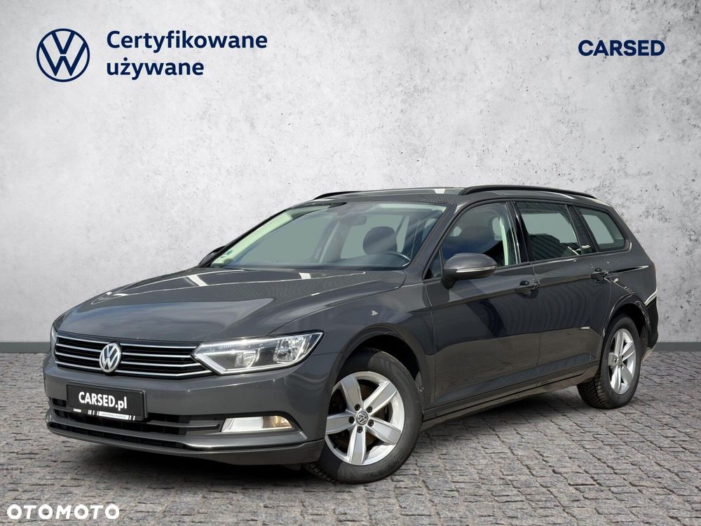 Volkswagen Passat - 2