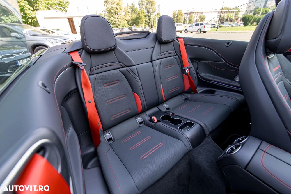 Mercedes-Benz CLE Mercedes-AMG 53 4M+ Cabrio AMG S.SHIFT TCT 9G - 35