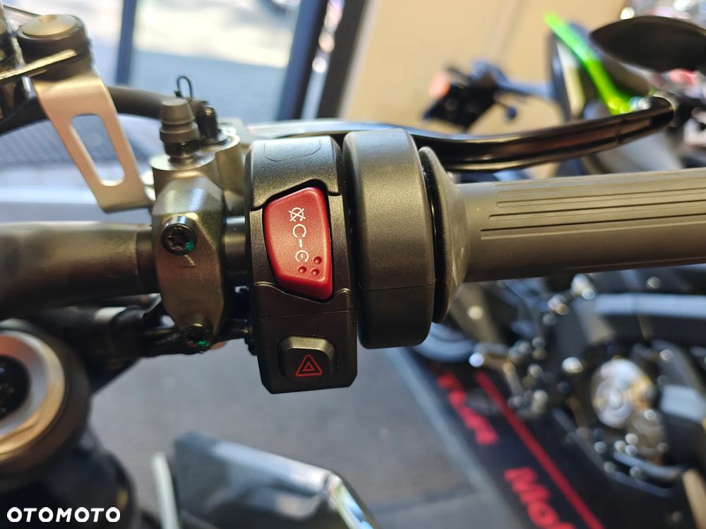 QJMOTOR SRK 921 - 20