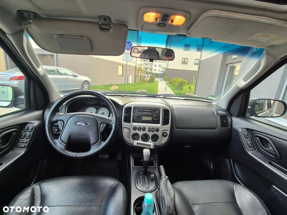 Ford Maverick 3.0 V6 Limited - 6