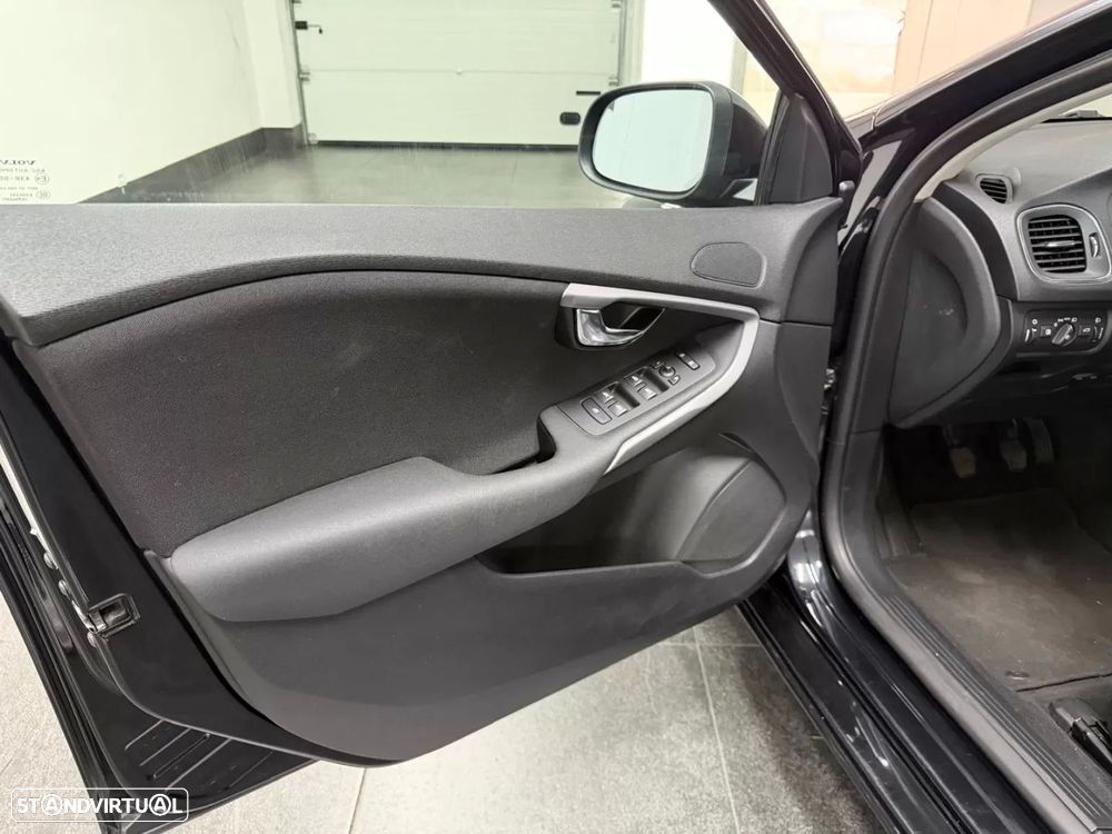 Volvo V40 1.6 D2 Kinetic - 7