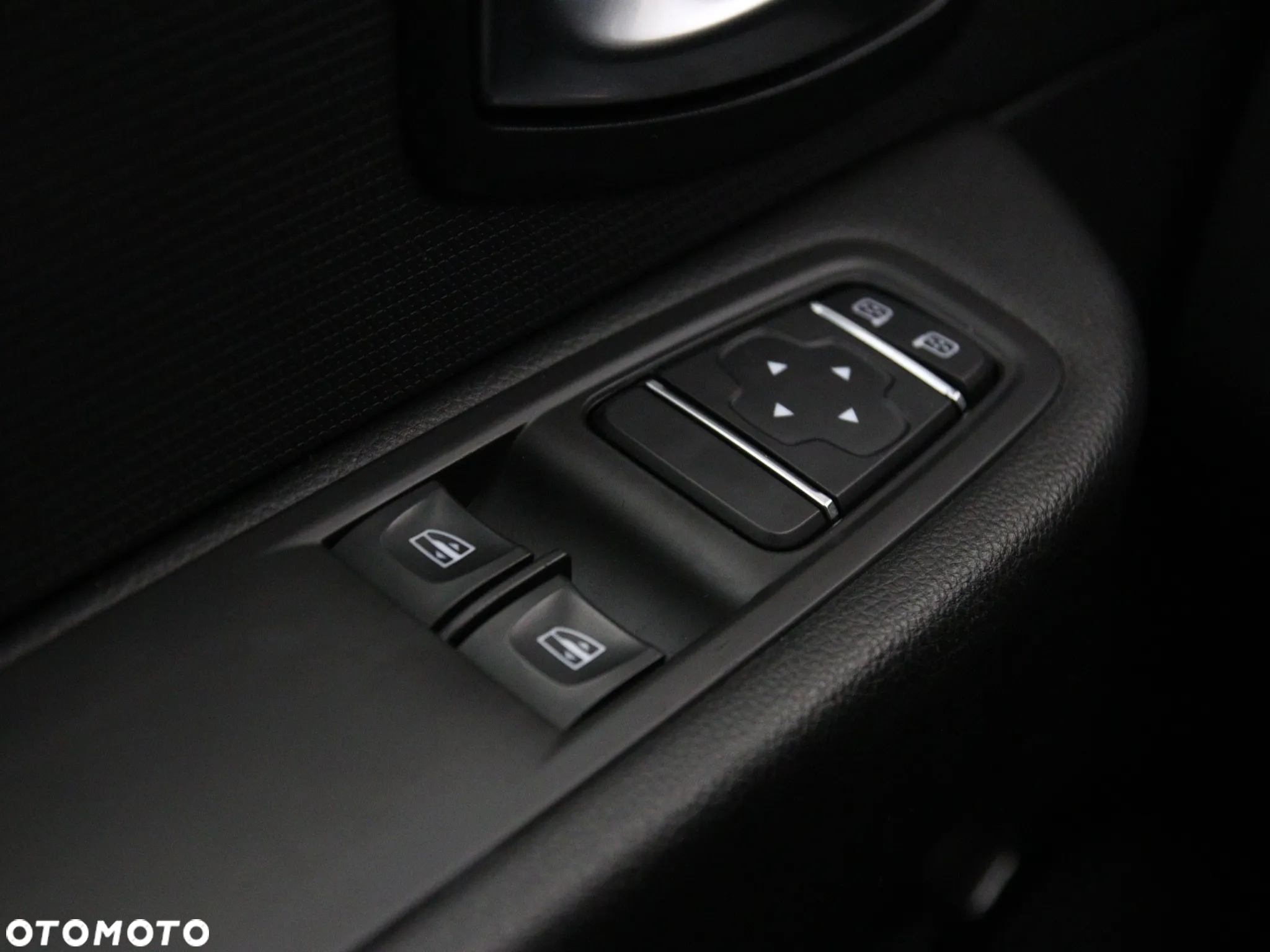 Renault Clio (Energy) dCi 90 Start & Stop LIMITED - 25