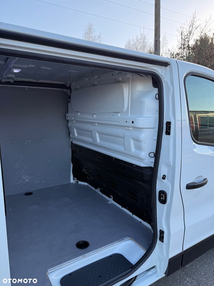 Renault Trafic - 26