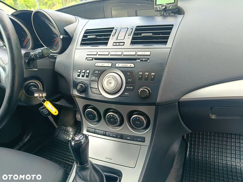 Mazda 3 - 15