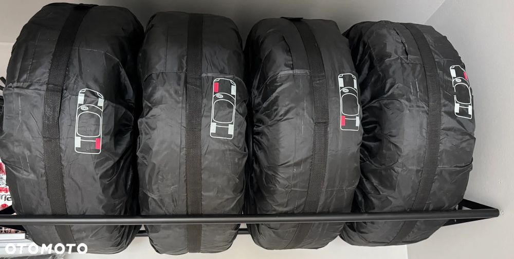 Volvo XC 60 D4 AWD R-Design - 26