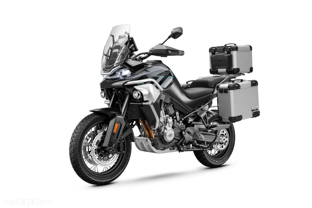 CFMoto 800MT Sport - 4