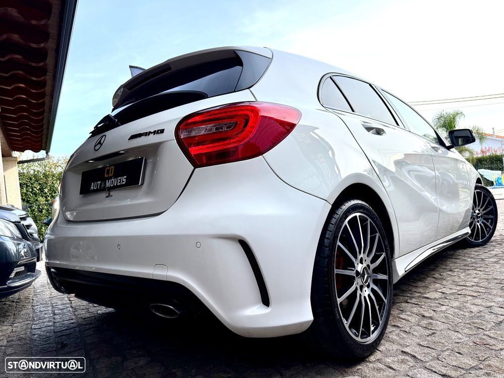 Mercedes-Benz A 180 d AMG Line - 19