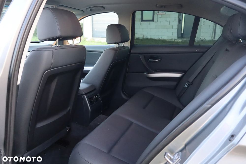 BMW Seria 3 - 15
