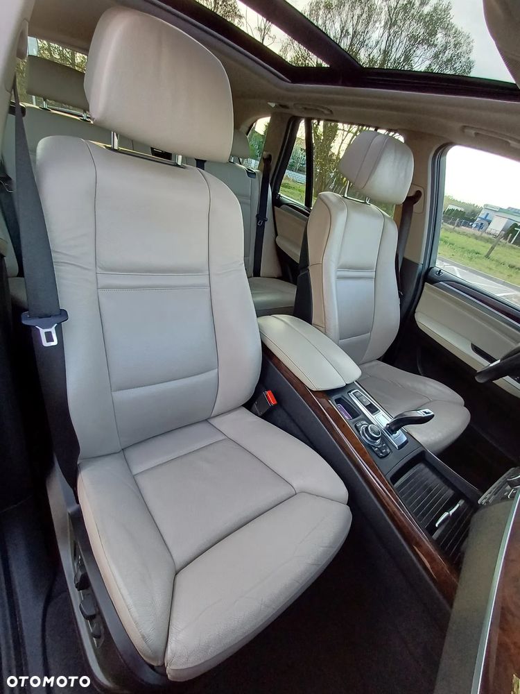 BMW X5 xDrive35i - 17