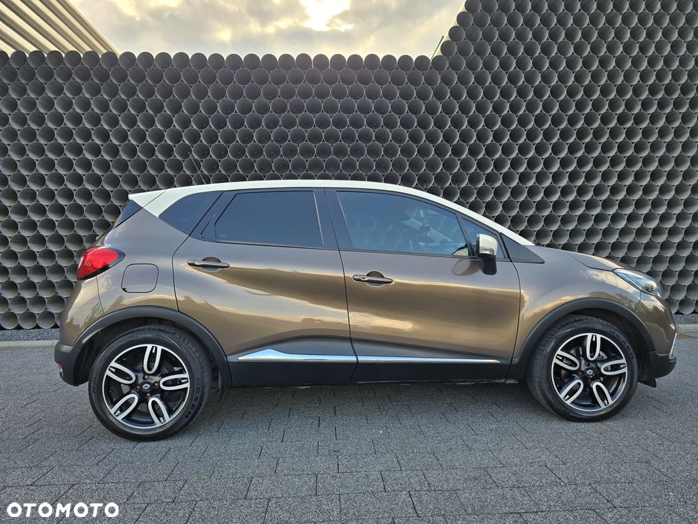 Renault Captur 1.2 TCe Helly Hansen EDC - 23