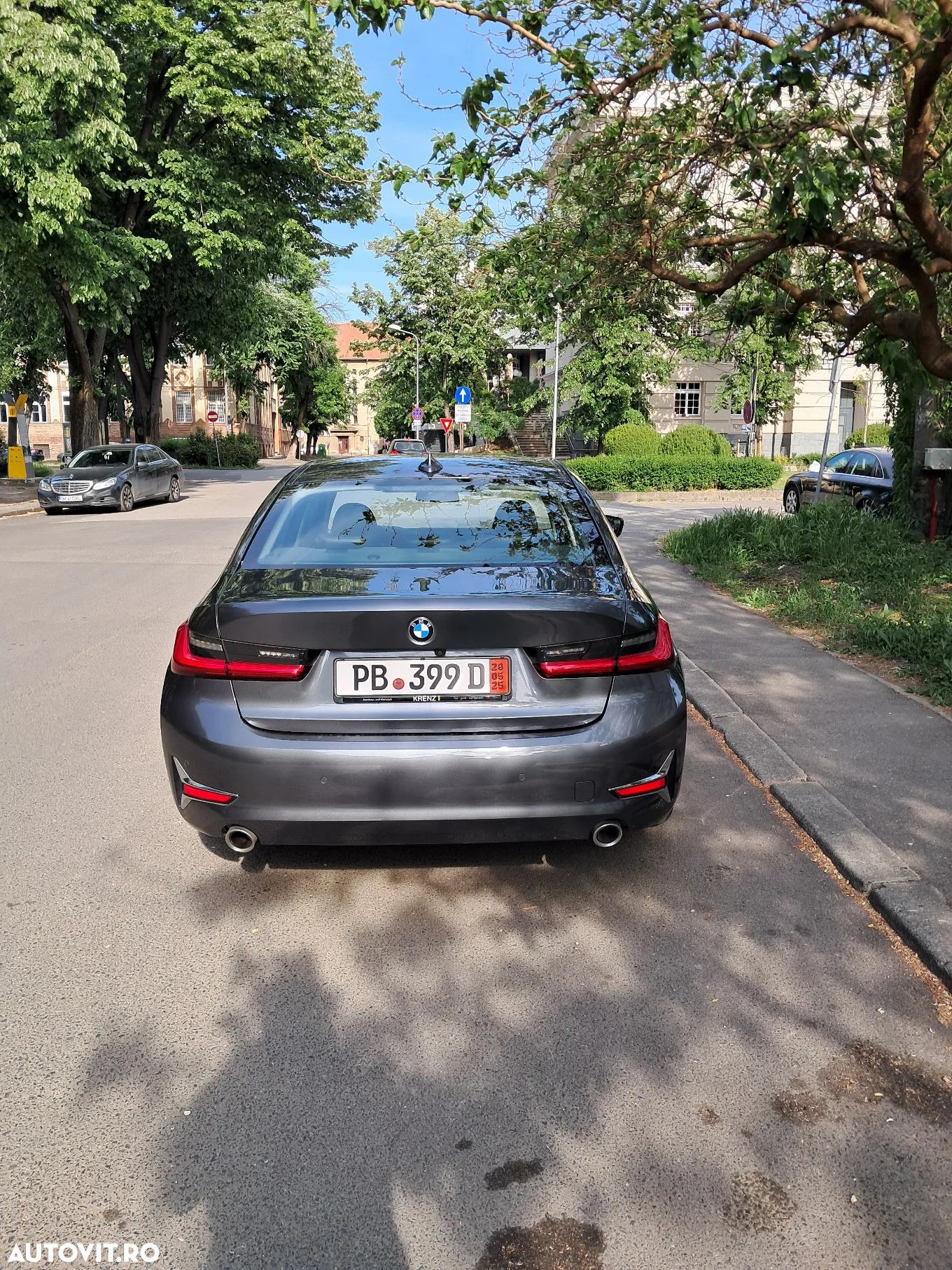 BMW Seria 3 330i Aut. Luxury Line - 6