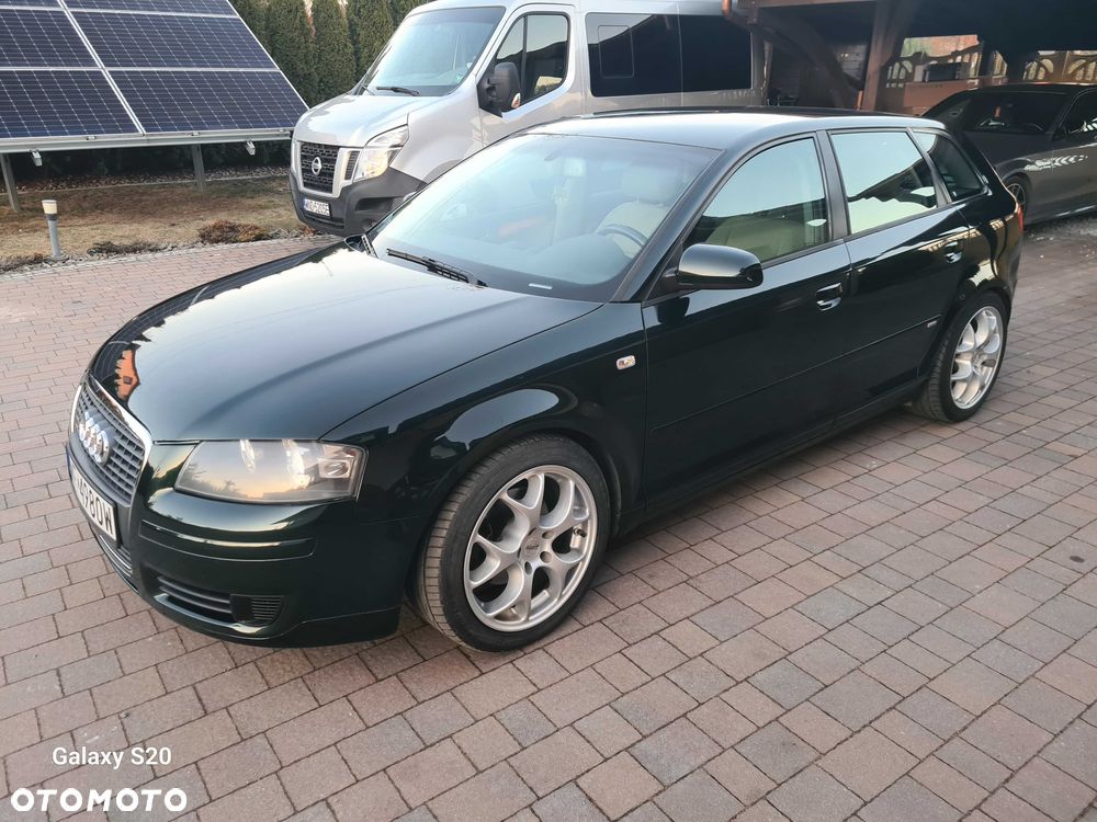 Audi A3 Sportback - 1