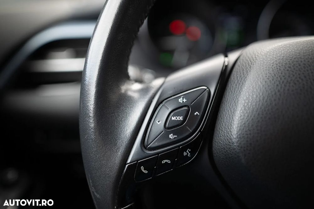 Toyota C-HR 2.0 HSD 184 CP 4x2 CVT C-ult Style - 21