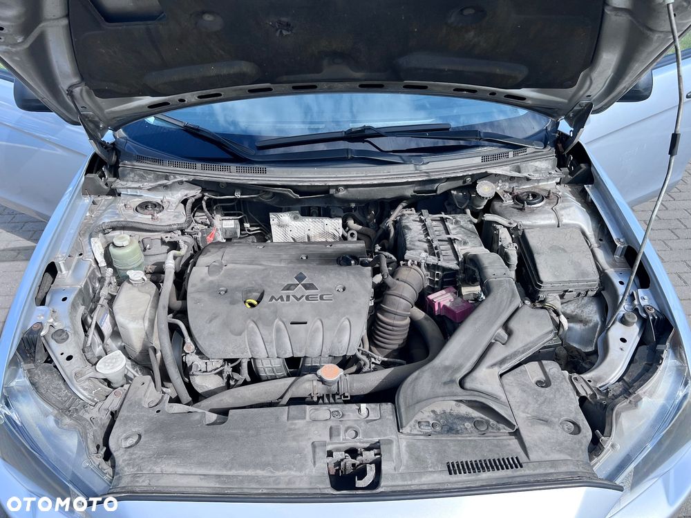 Mitsubishi Lancer 1.8 Invite - 21