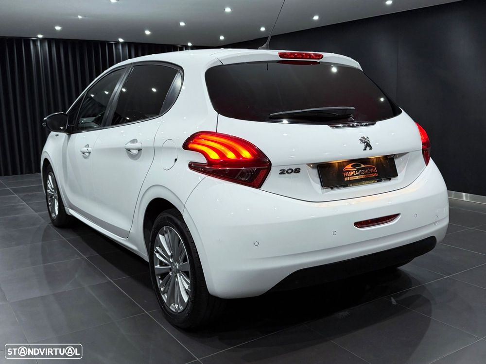 Peugeot 208 1.6 e-HDi SE Style - 6