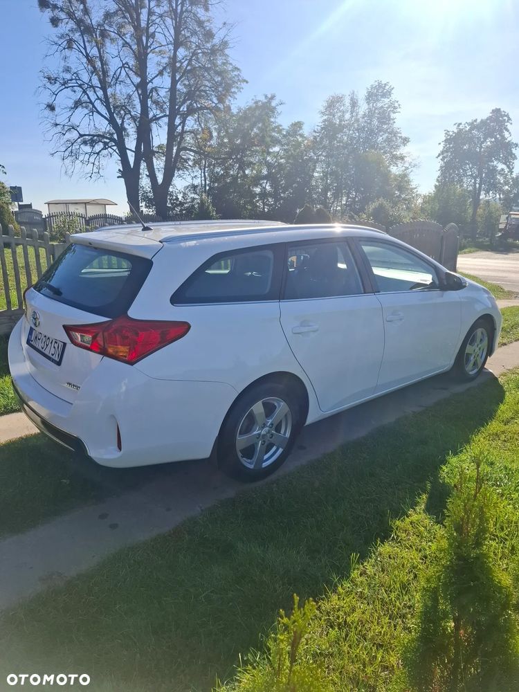 Toyota Auris 1.4 D-4D Premium - 6