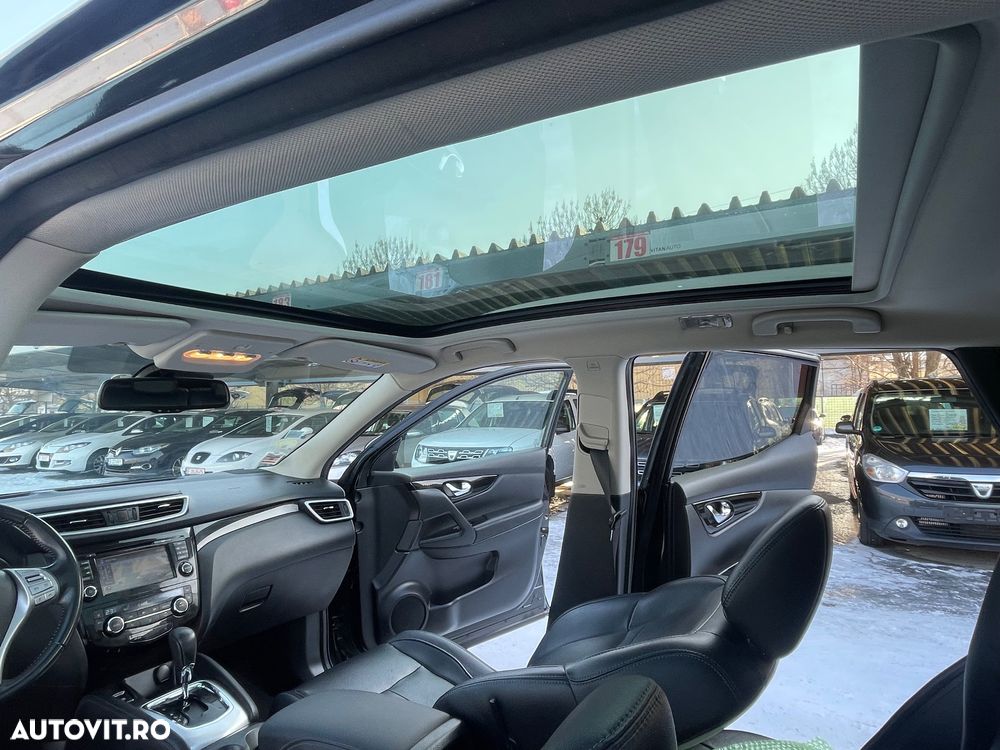 Nissan Qashqai 1.6 DCI Xtronic TEKNA - 38