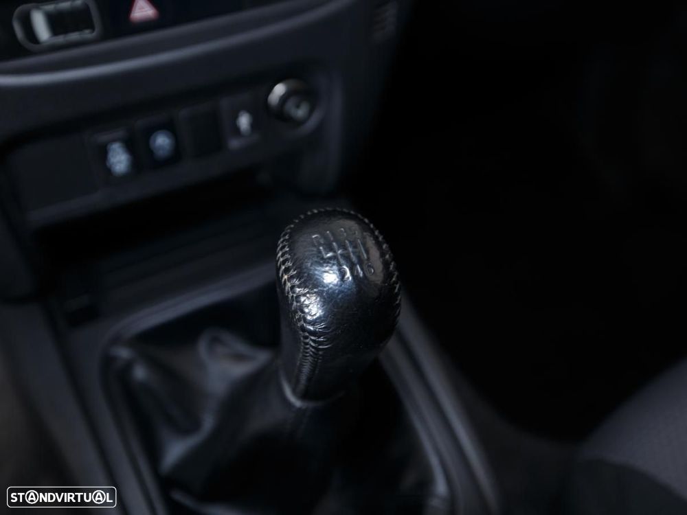 Mitsubishi L200 - 17
