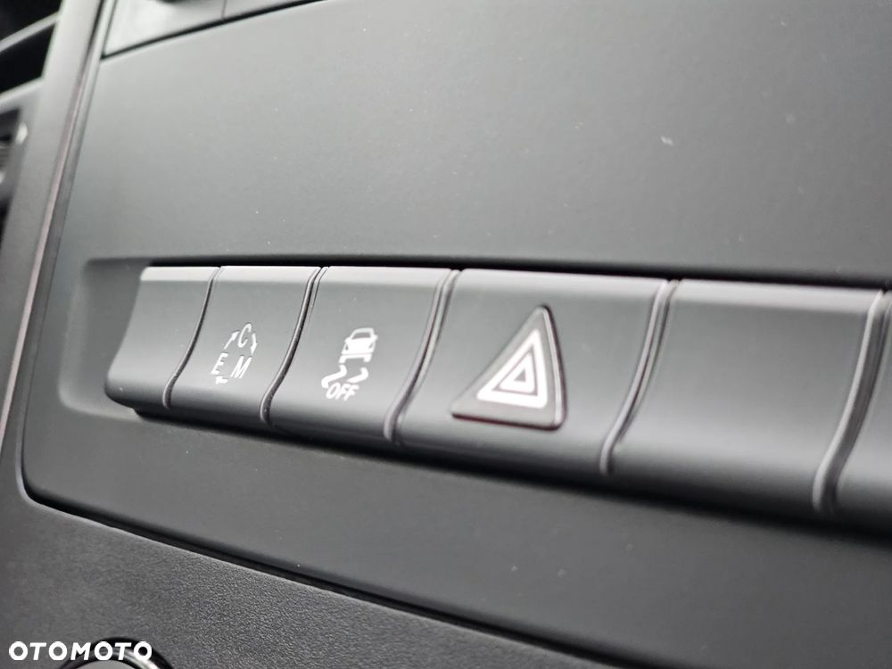 Mercedes-Benz Vito - 17