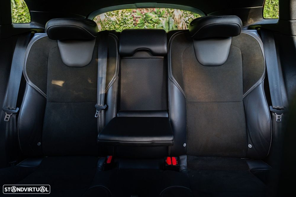 Volvo V40 1.6 D2 R-Design - 13