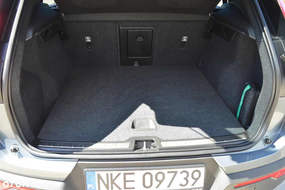 Volvo XC 40 T3 R-Design - 13