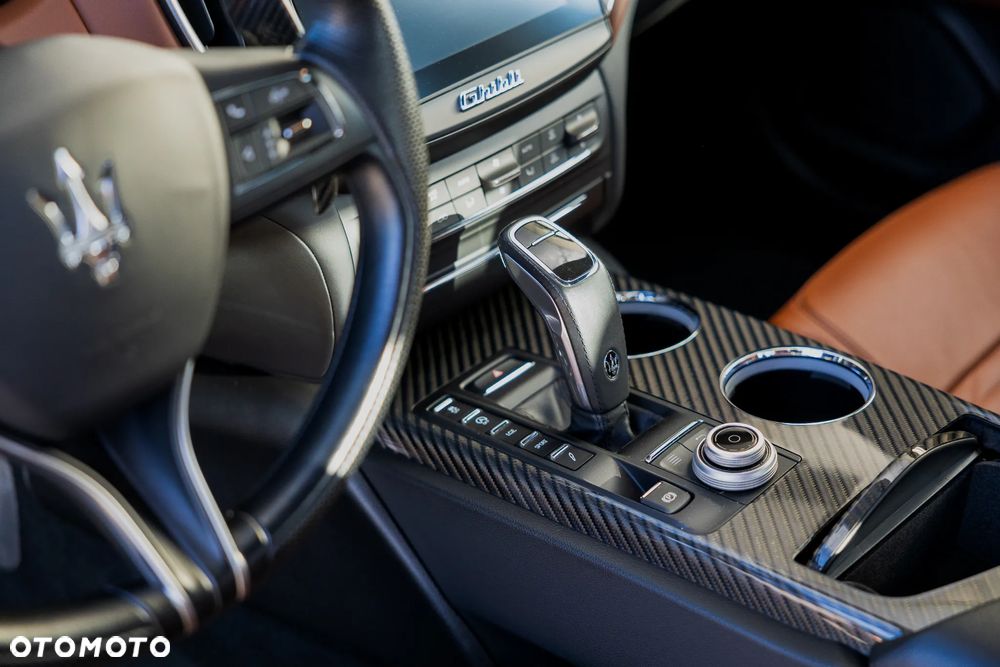 Maserati Ghibli S Q4 GranSport - 32
