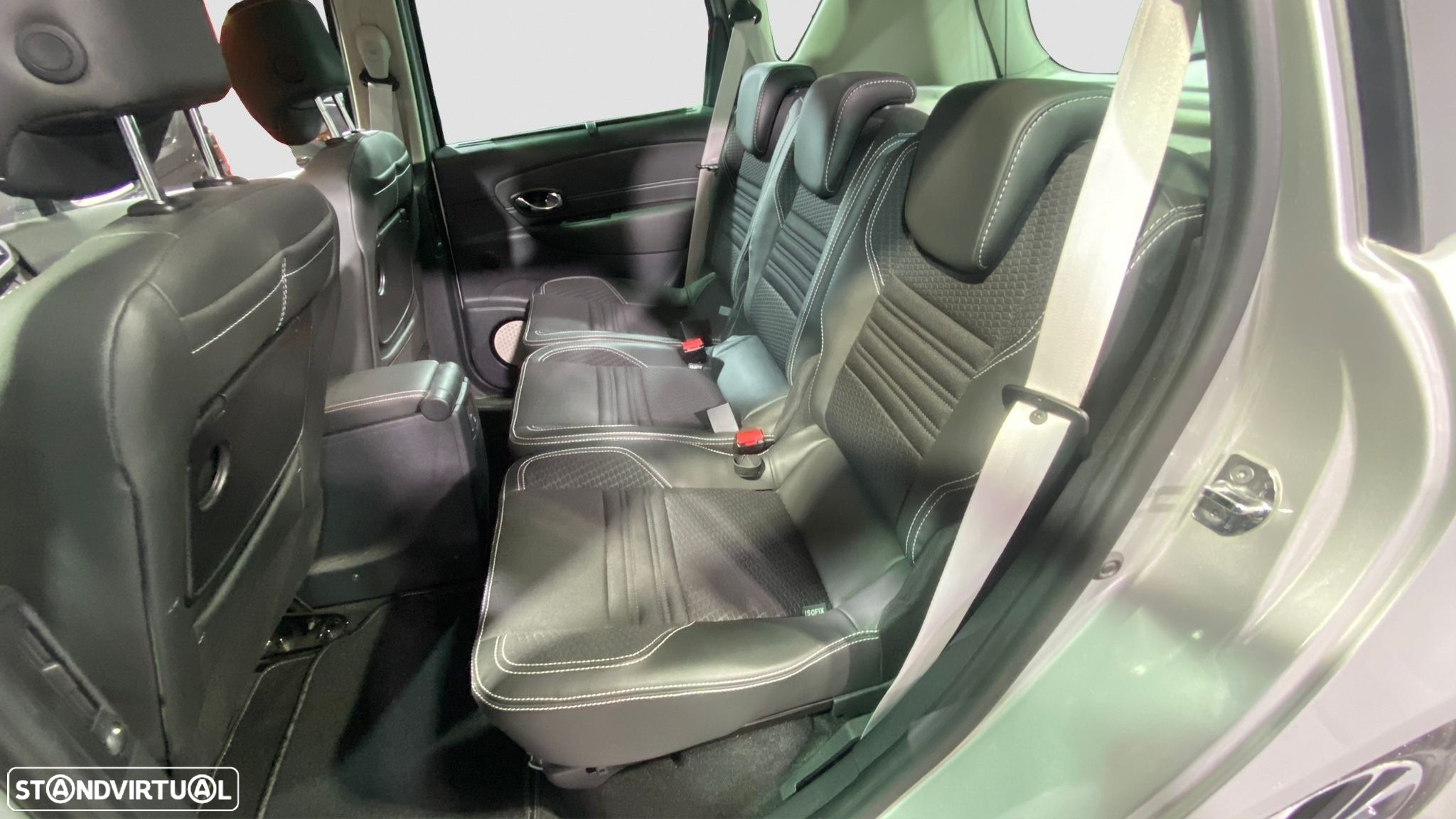 Renault Scénic 1.6 dCi Bose Edtion SS - 6