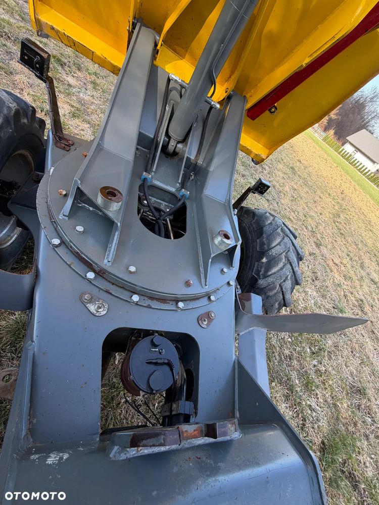 Wacker Neuson DW60 Wozidło 4x4. 6 ton ładowność z Pełną kabiną. Centralne smarowanie! OBROTOWA koleba 2500 mtg 2018 rok.  Jak nowe z salonu PERKINS turbo silnik. Pochodzi z Norweskiego Gospodarstwa Ziemniaczanego! Pełne sterowanie dżojstik REWERS HYDROSTATIC Ogrzewana Kabina Opony zero zużycia. Aktualna DEKRA. Kamery wysokiej jakośći! Zero luzów i wycieków. Szybka wolna jazda. Wielka Okazja - 7