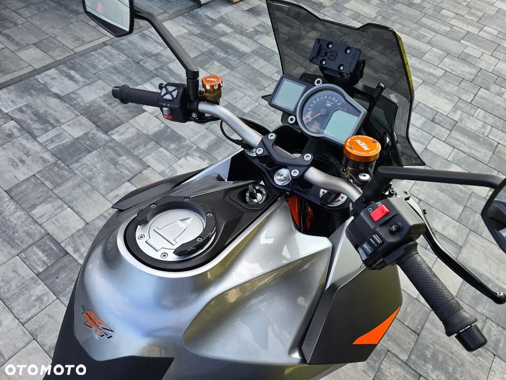 KTM Super Duke - 26