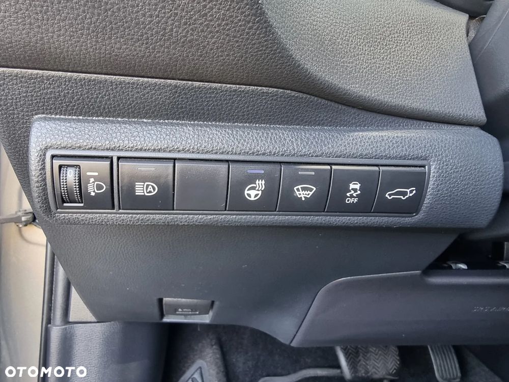 Toyota Corolla 1.8 Hybrid Executive - 17