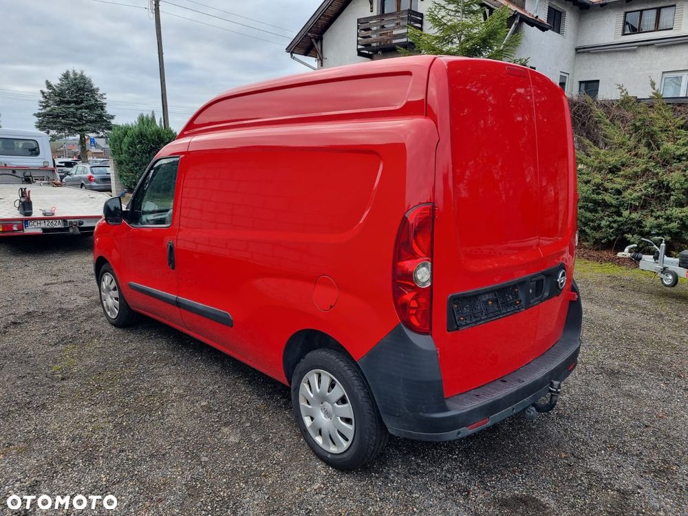 Opel COMBO - 10
